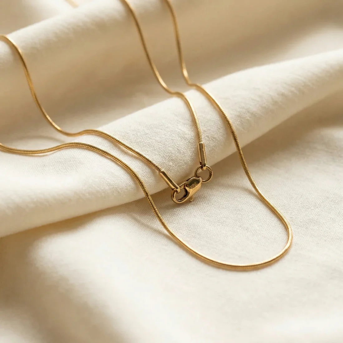 Cadena Hilo Mujer Oro Laminado 18k